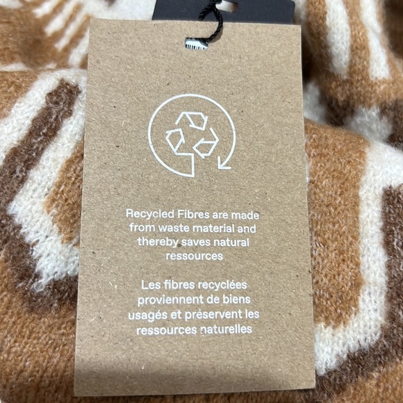 Vero Moda Simone high neck Nordic sweater Brown NWT - Picture 9 of 12